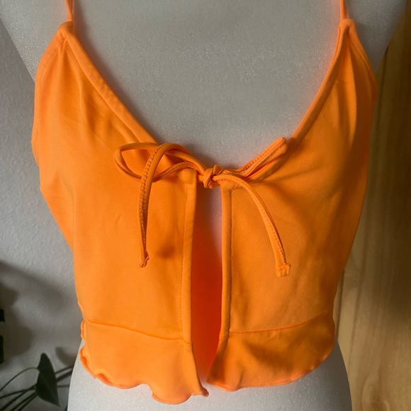 H&M Cropped Top - Picture 2 of 6